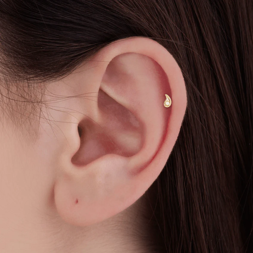 Diamond Paisley Threaded Stud Earring - Image 10