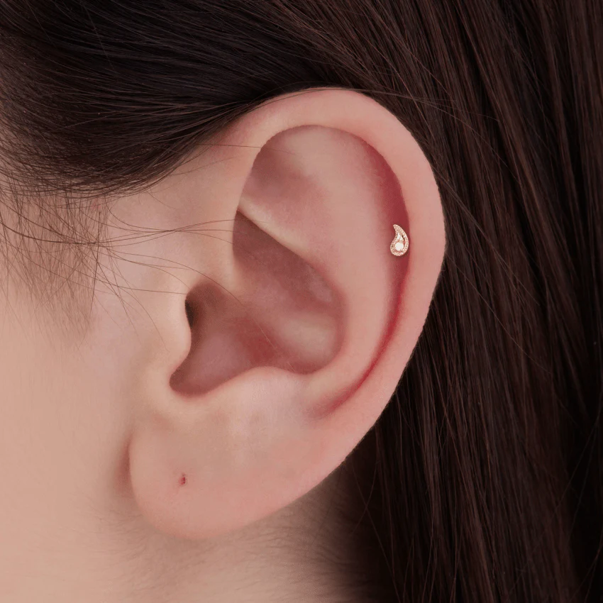 Diamond Paisley Threaded Stud Earring - Image 17