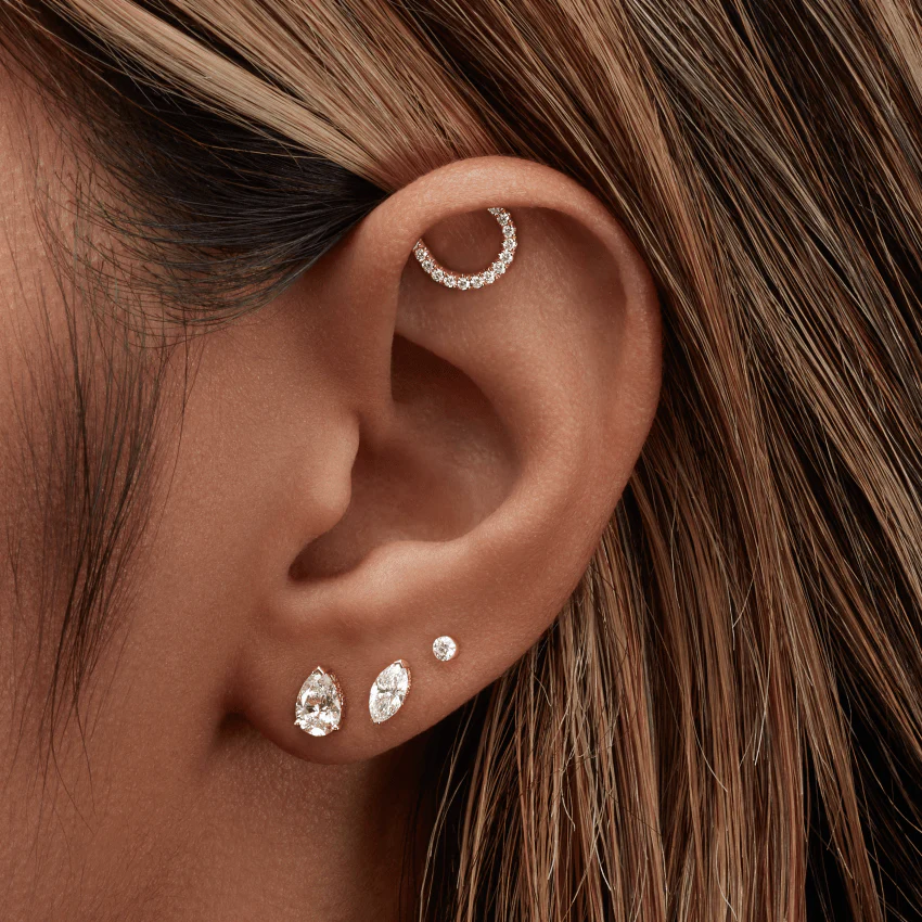 Invisible Set Diamond Threaded Stud Earring - Image 42