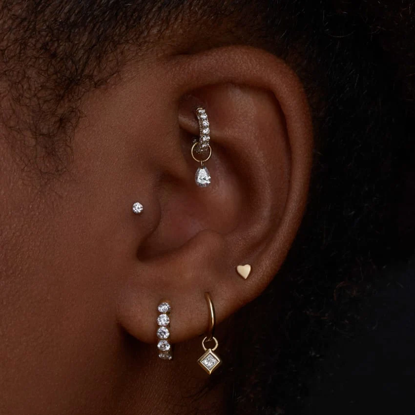 Plain Heart Traditional Stud Earring - Image 3