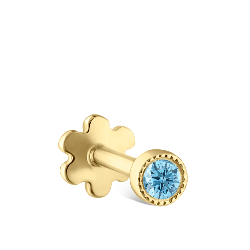 Scallop Set Light Blue Diamond Threaded Stud Earring - Image 4