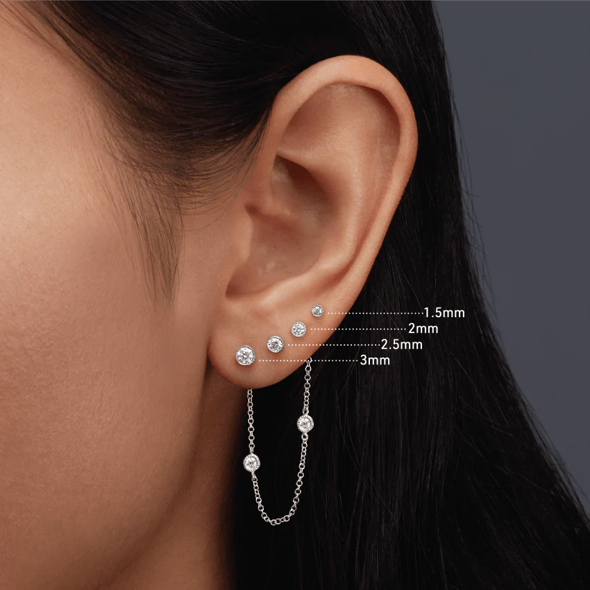 Scalloped Set Diamond Stud Earring - Image 8