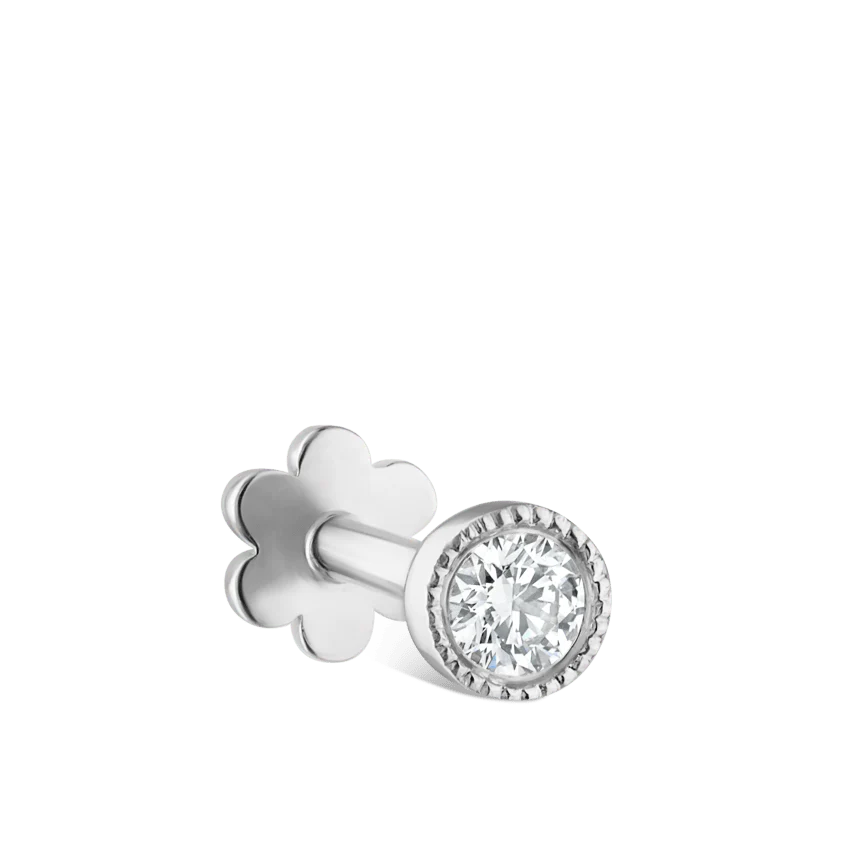 Scalloped Set Diamond Threaded Stud Earring - Image 13